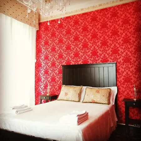 Apartament Adeste 33 *