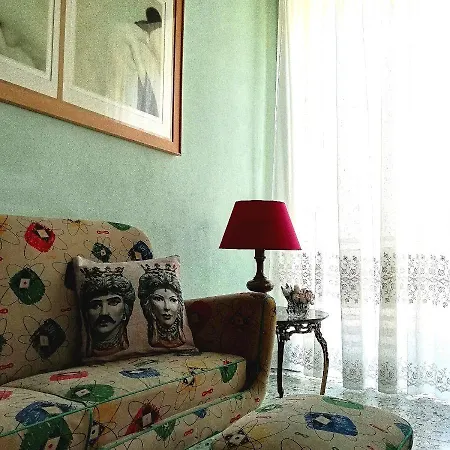 Adeste 33 Apartment *