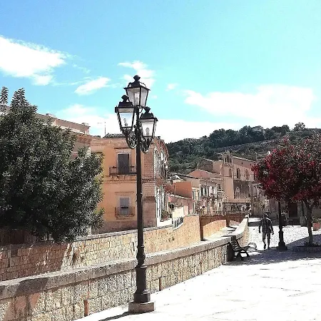 アパート Adeste 33 *