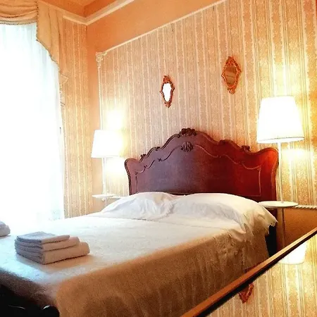 Adeste 33 Apartment *